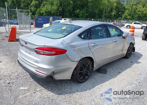 2019 Ford Fusion Hybrid Se z USA, uszkodzony, nr VIN 3FA6P0LU4KR207553